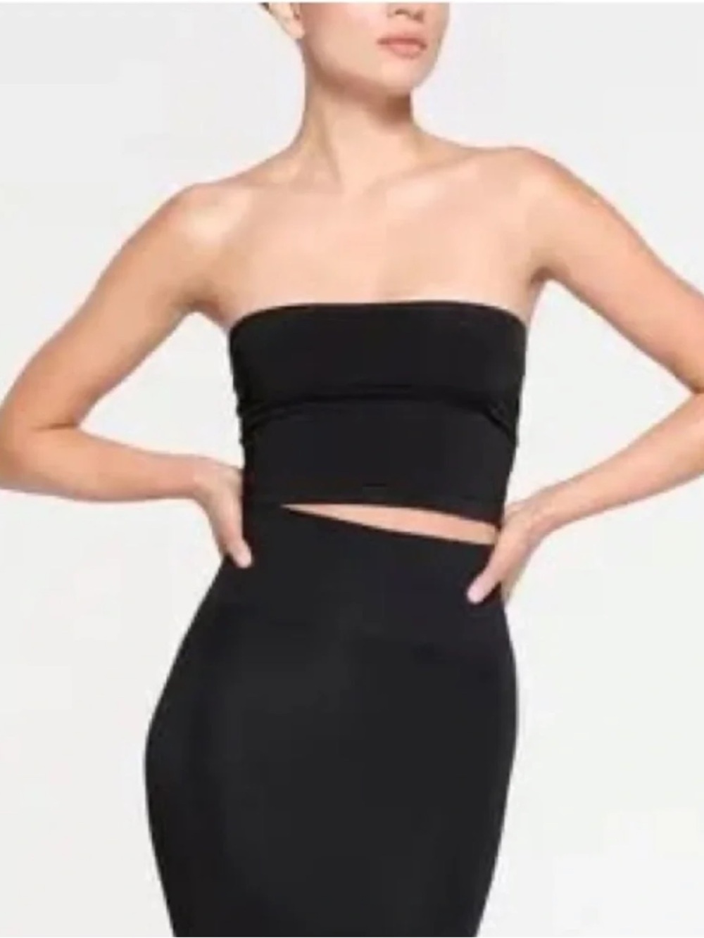 SKIMS SOFT SMOOTHING SEAMLESS TUBE TOP ONYX SMALL